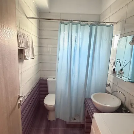 Apartment Leonoras
